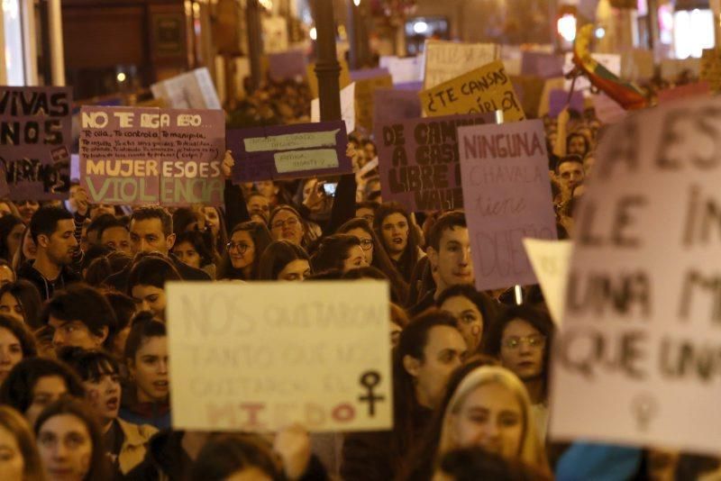 Fotogalería del 8-M en Zaragoza