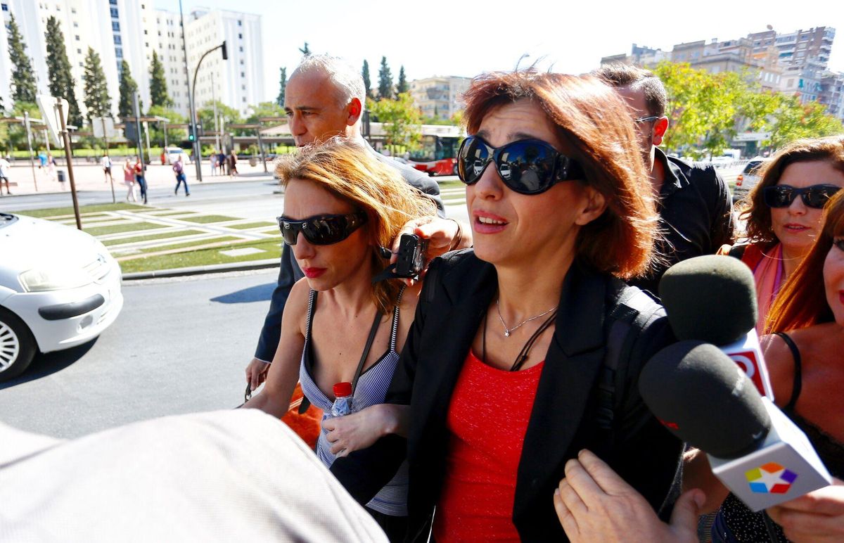 Un jutjat obliga Juana Rivas a entregar el seu fill petit al pare Un jutjat obliga Juana Rivas a entregar el seu fill petit al pare