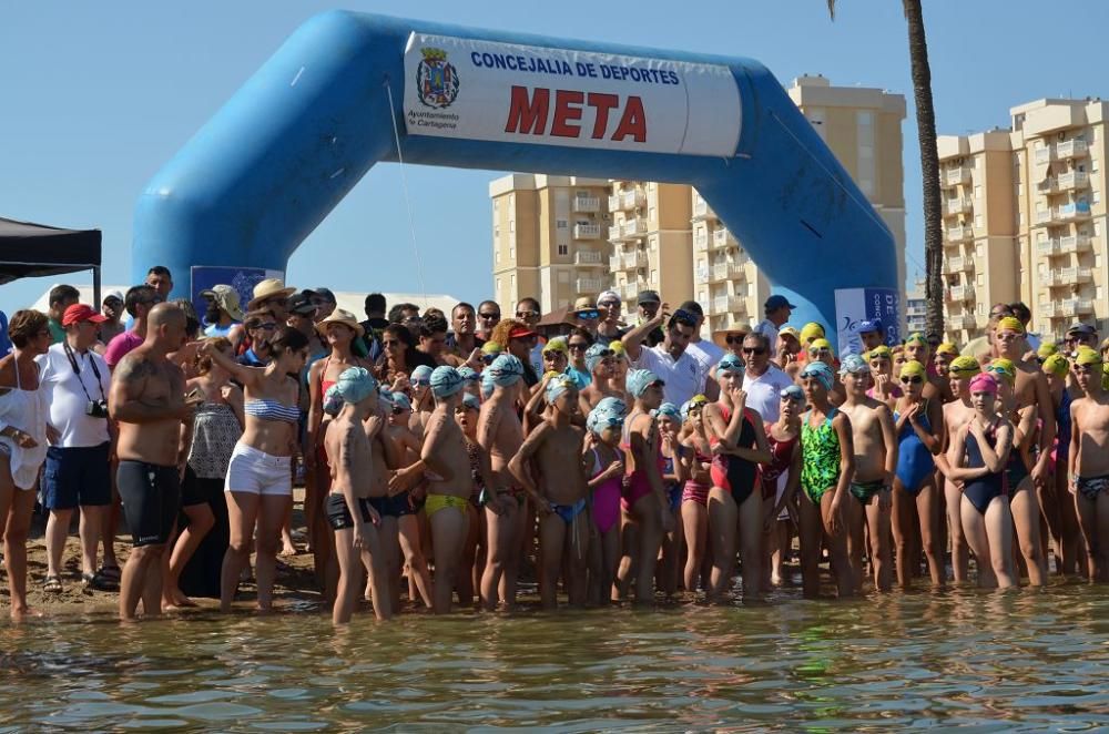 Más de 200 participantes 'se mojan' por la esclerósis múltiple en Playa Paraíso