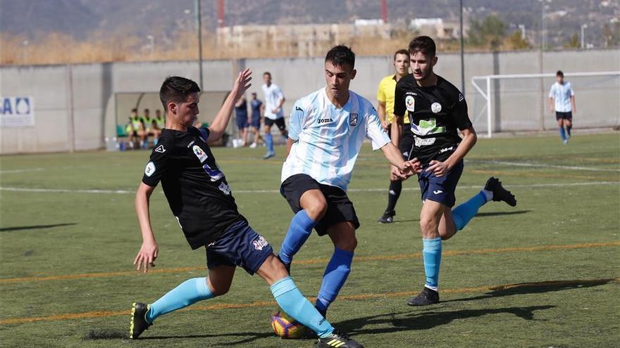 El Córdoba juvenil pierde y sigue su caída libre en División de Honor