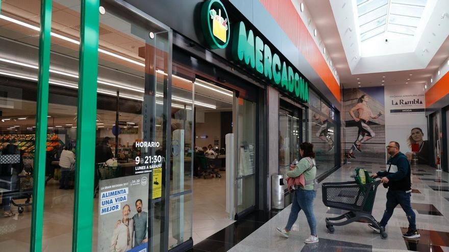 La nueva tienda de Mercadona impulsa el centro comercial de Tomás Olivo de Cartagena