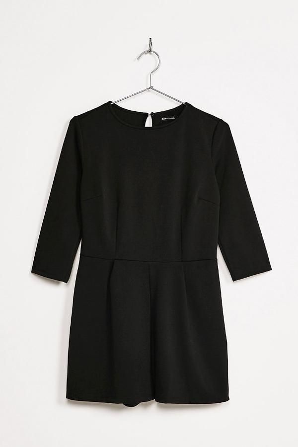 Rebajas 'mid season' en Bershka: mono negro corto
