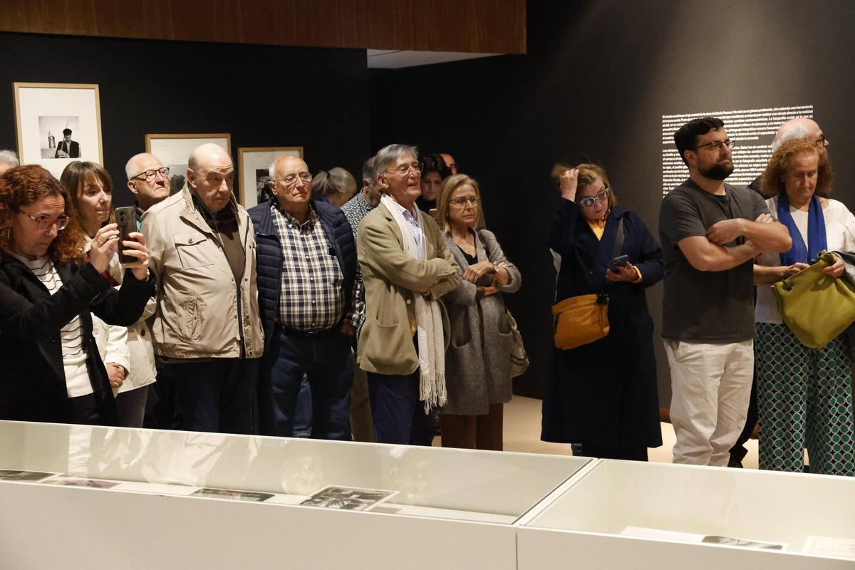 El Pueblu d'Asturies inaugura una exposición fotográfica de Mario Pascual (en imágenes) El Pueblu d'Asturies inaugura una exposición fotográfica de Mario Pascual (en imágenes)