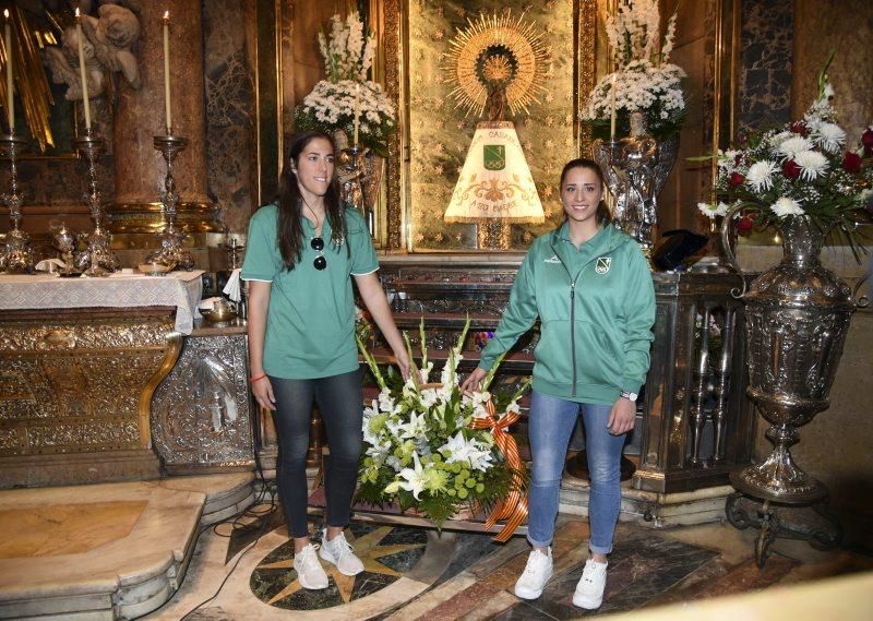 La ofrenda de flores a la Virgen del Pilar por el Mann Filter