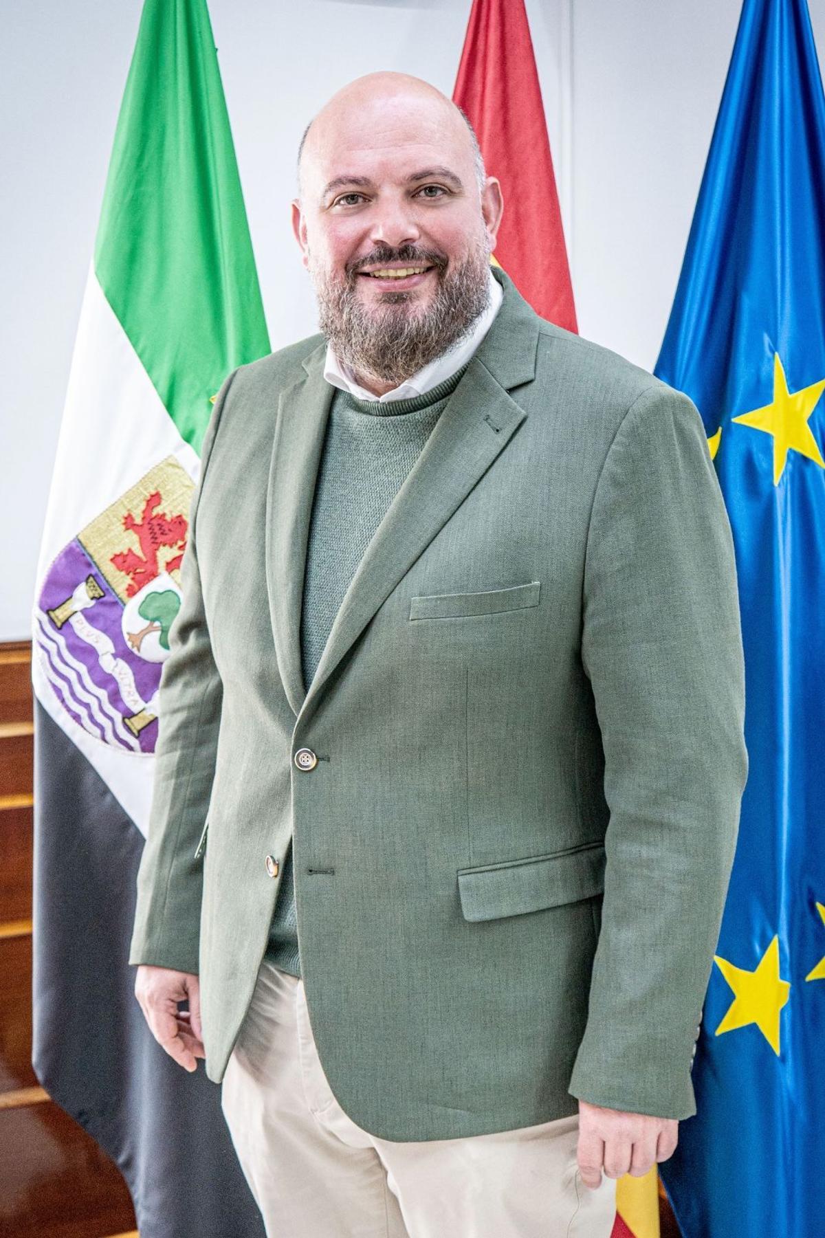 Manuel Naharro, presidente de la Asamblea de Extremadura