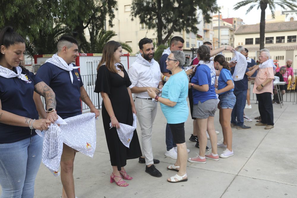 Pregón y puesta del pañuelo oficial de las fiestas de Sagunt