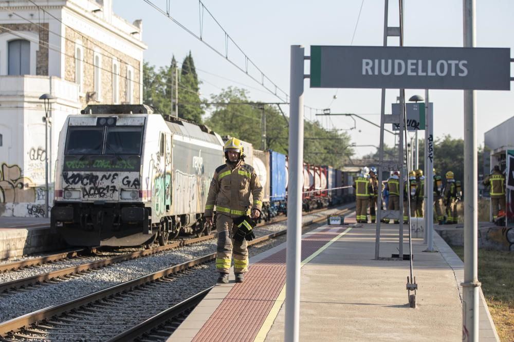 Fuita d'una matèria perillosa en un tren de mercaderies a Riudellots de la Selva