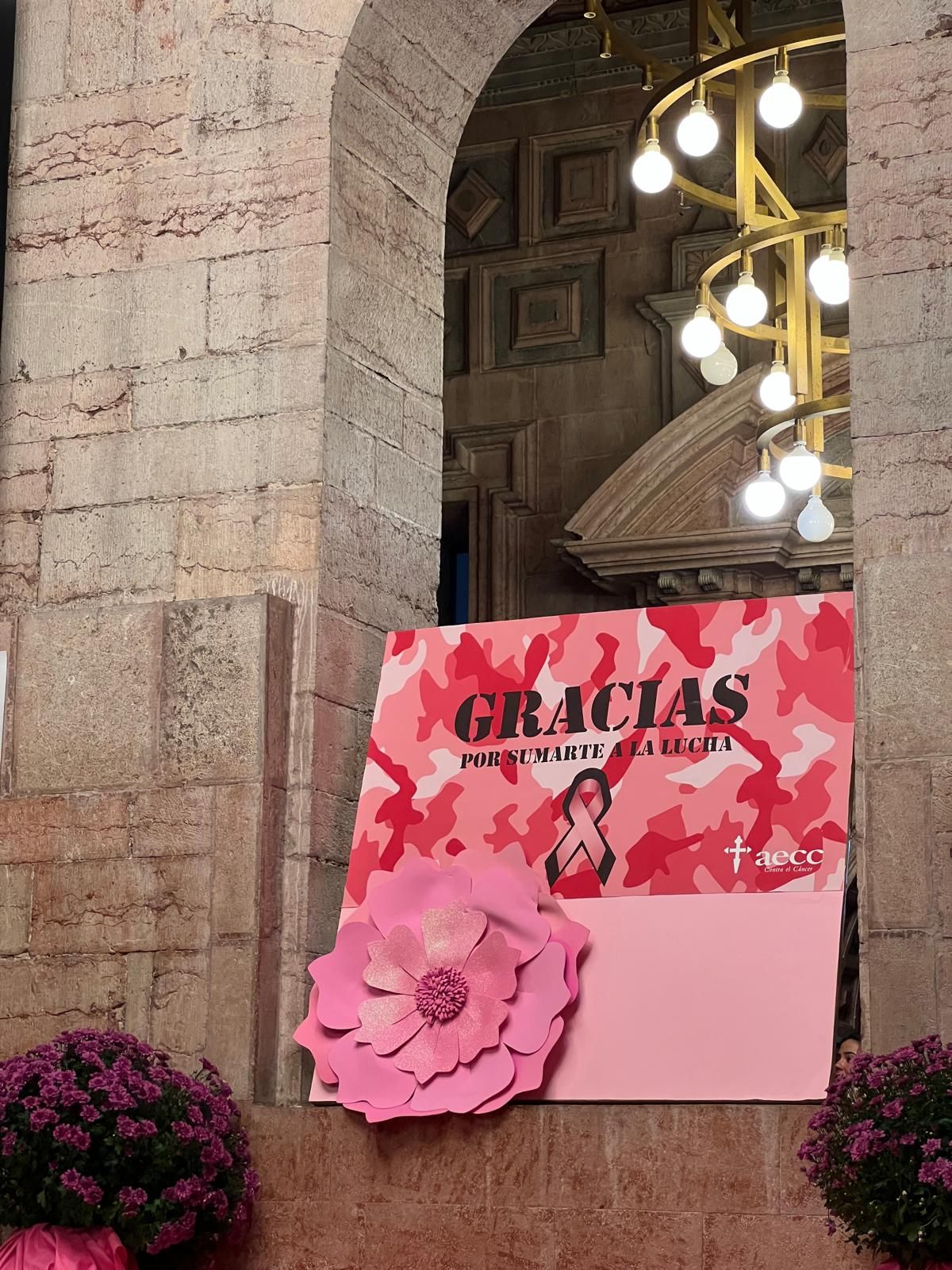 El desfile de moda solidario de Grado, en imágenes
