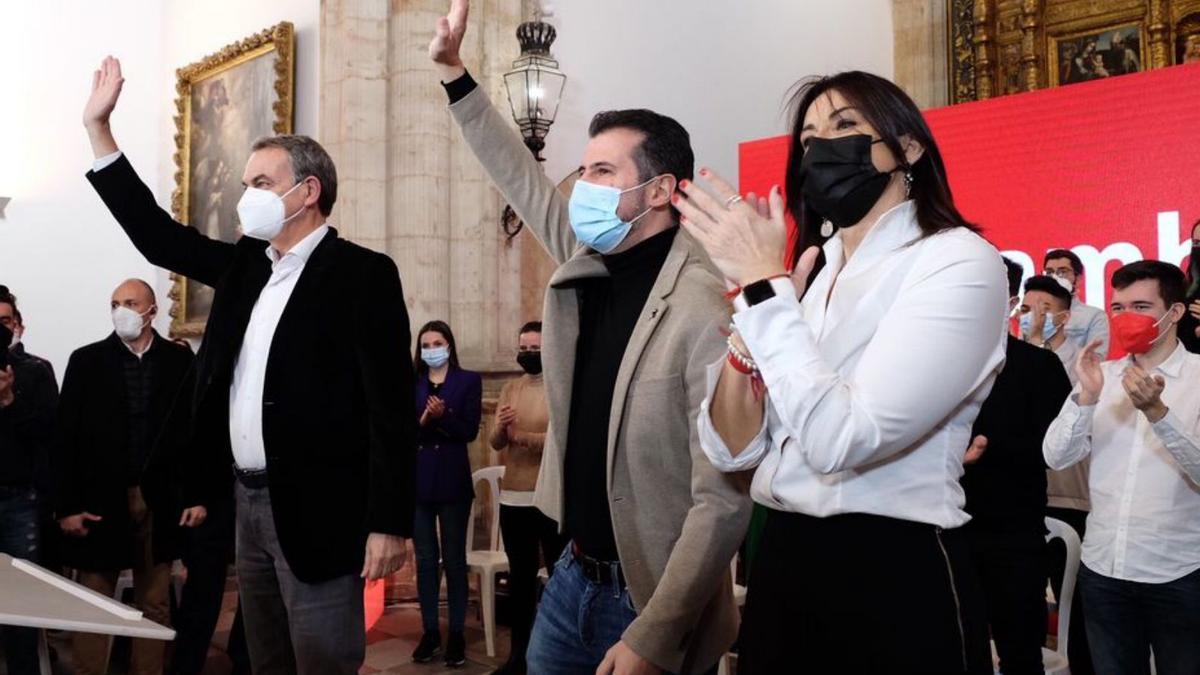 Luis Tudanca junto a Zapatero y Ana Sánchez en el acto de Salamanca.