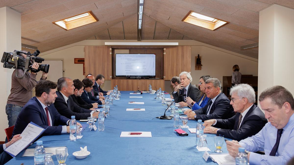 Una imagen de la última Junta Directiva del FC Barcelona celebrada en Montserrat