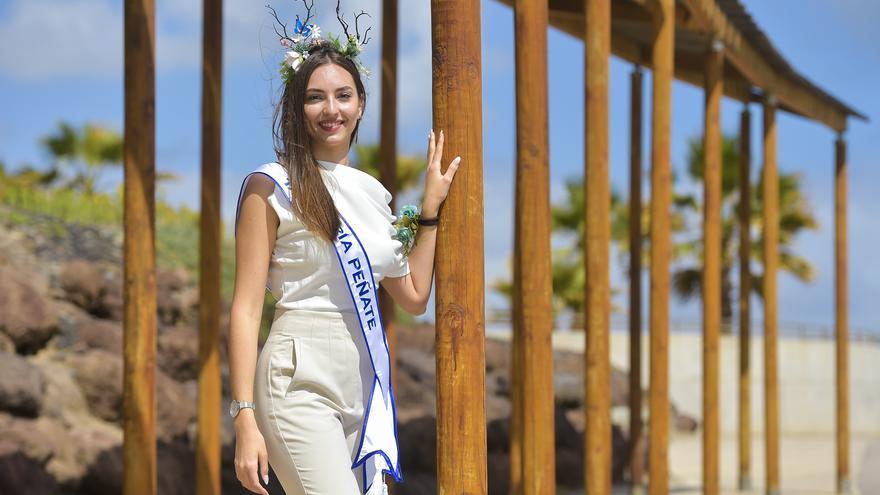 Candidatas a Reina del Carnaval de Las Palmas de Gran Canaria: Marta Quesada (Tapicería Peñate)