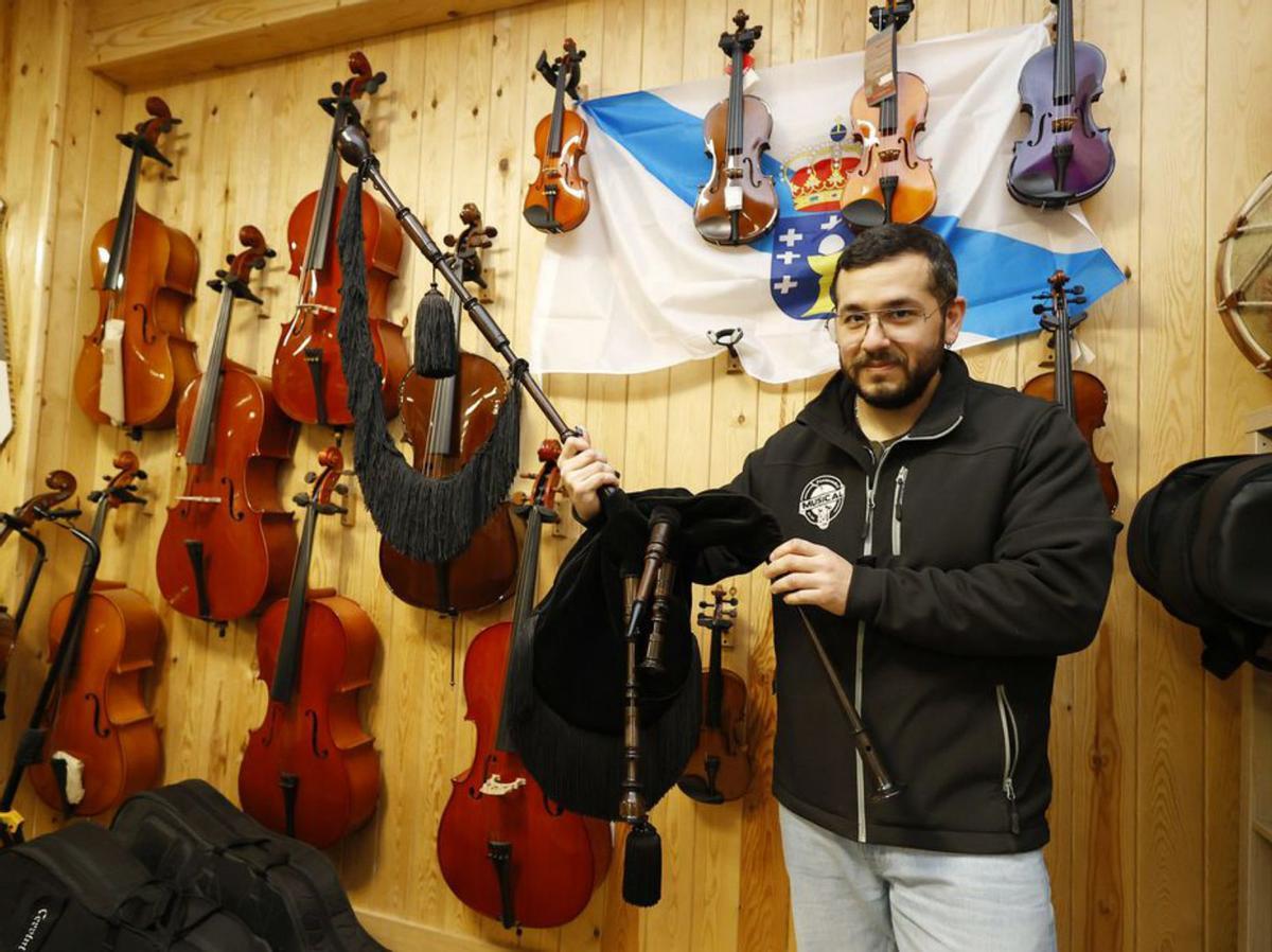 Santiago Robledo lleva Musical Pontevedra. |  // GUSTAVO SANTOS