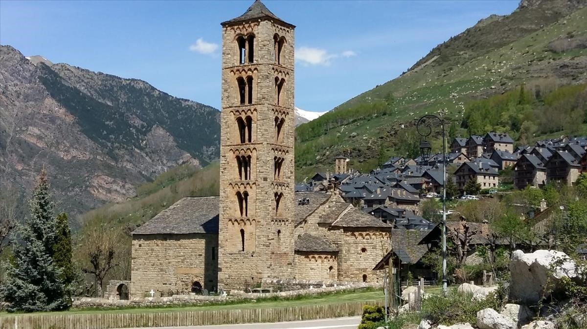 La iglesia de Sant Climent de Taüll, en la Vall de Bohí.