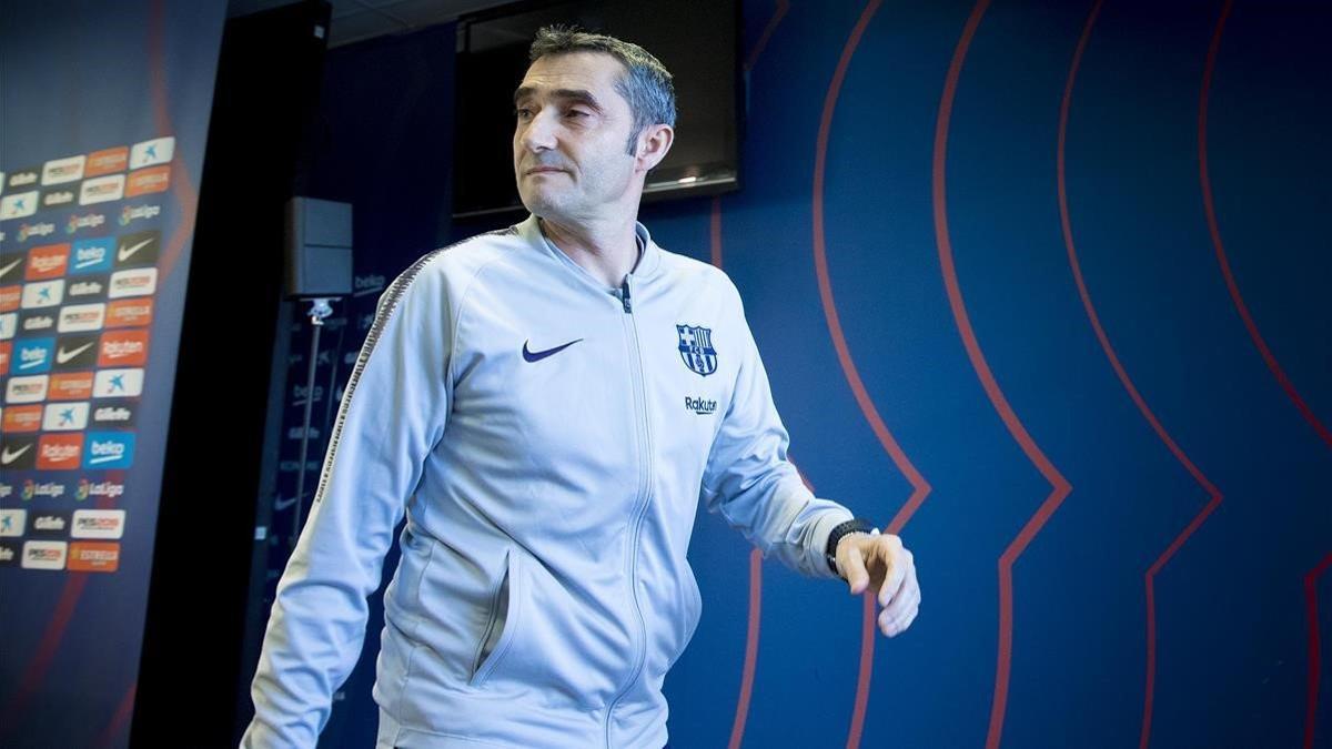 Valverde abandona la sala de prensa de Sant Joan Despí.