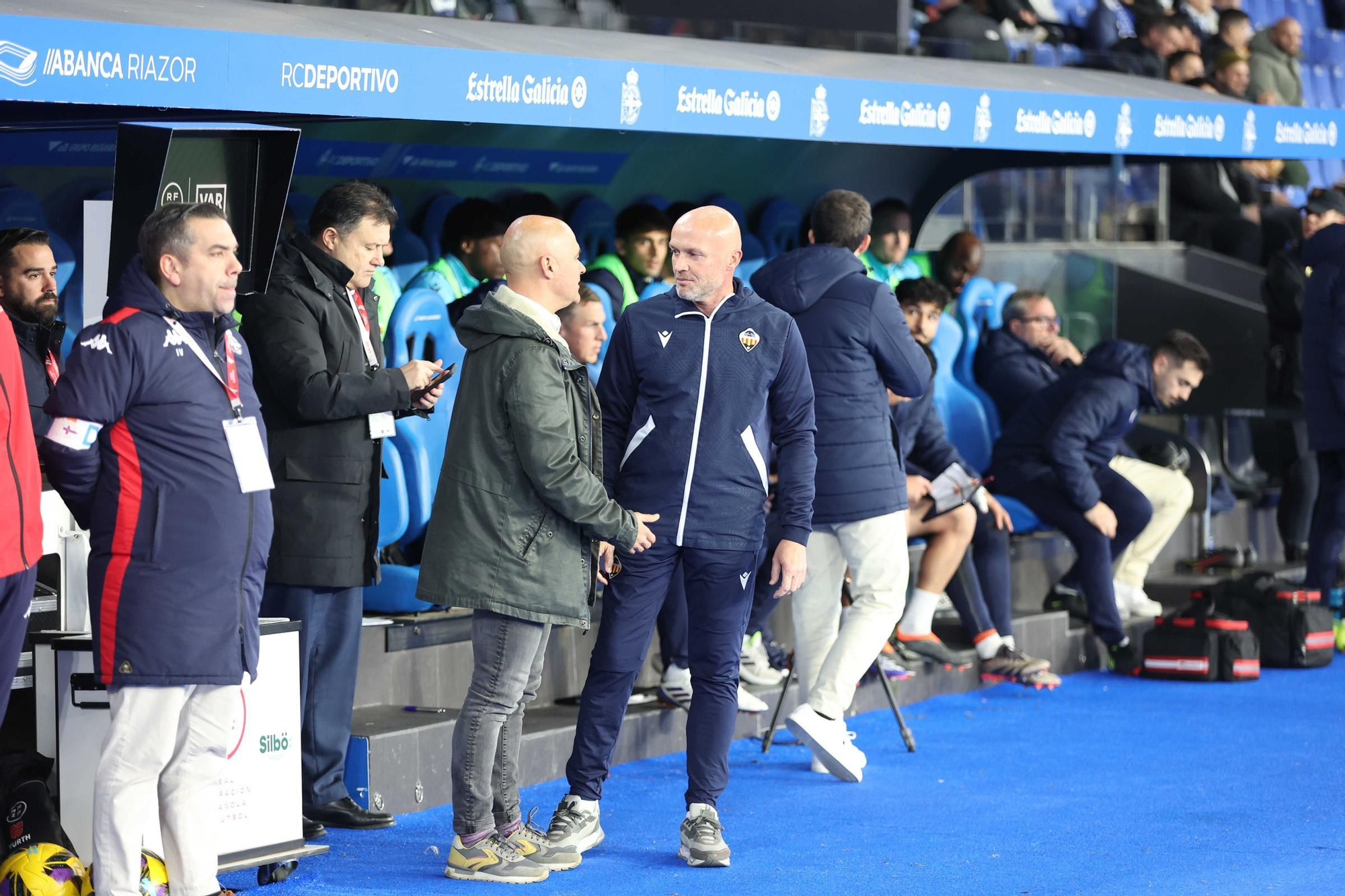 El Dépor golea al Castellón en Riazor (5-1)
