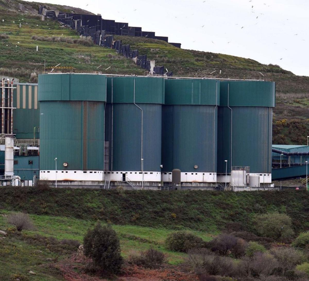 Crear compost en Nostián, en A Coruña de unos tanques estropeados y