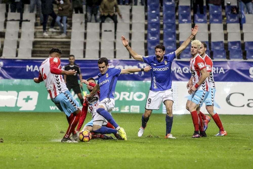 El partido entre el Real Oviedo y el Lugo, en imágenes