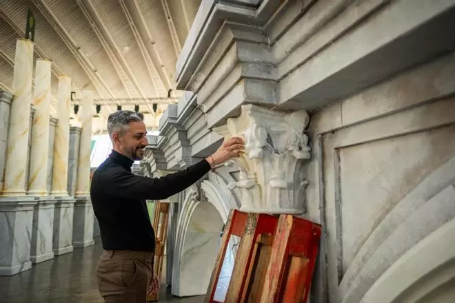 Inicio del montaje del escenario del Carnaval de Santa Cruz de Tenerife