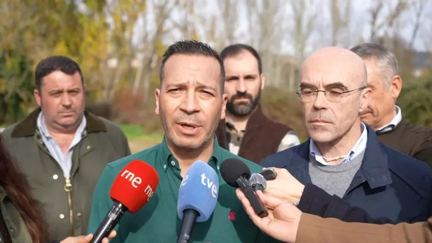 VIDEO | Vox acusa a Guardiola de no atreverse a dar la cara ante los ganaderos extremeños