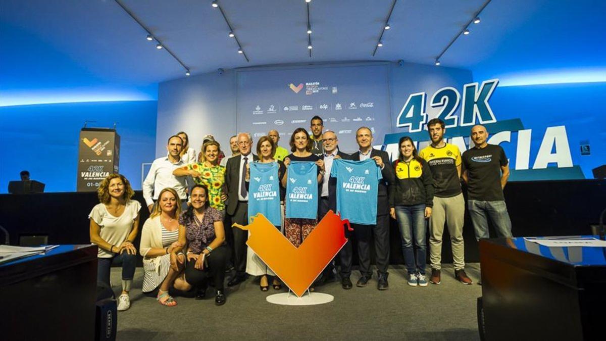 Presentada la camiseta oficial de la 39ª edición del maratón de Valencia