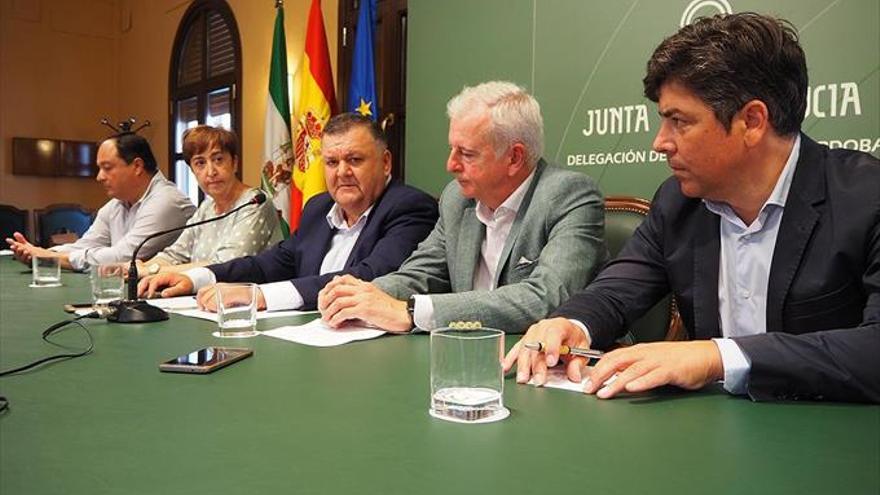 La Junta promueve un diagnóstico socioeconómico del sector vinícola