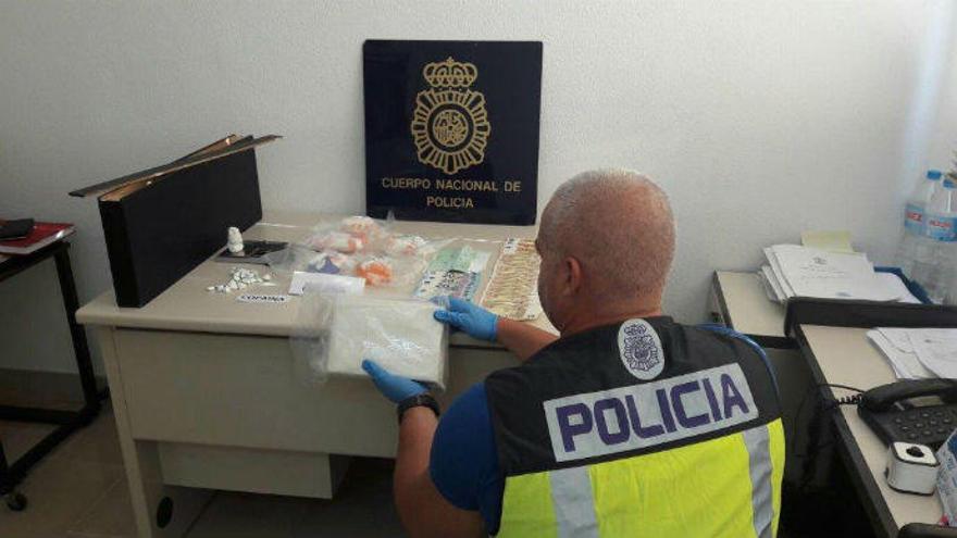 El material incautado por los agentes