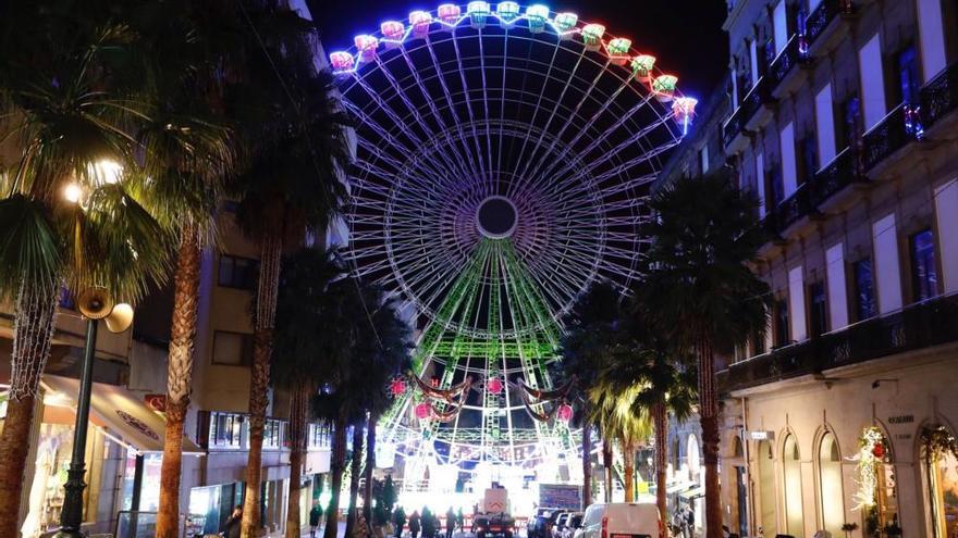 Navidad en Vigo 2019 | Así brilla la gran noria de Vigo