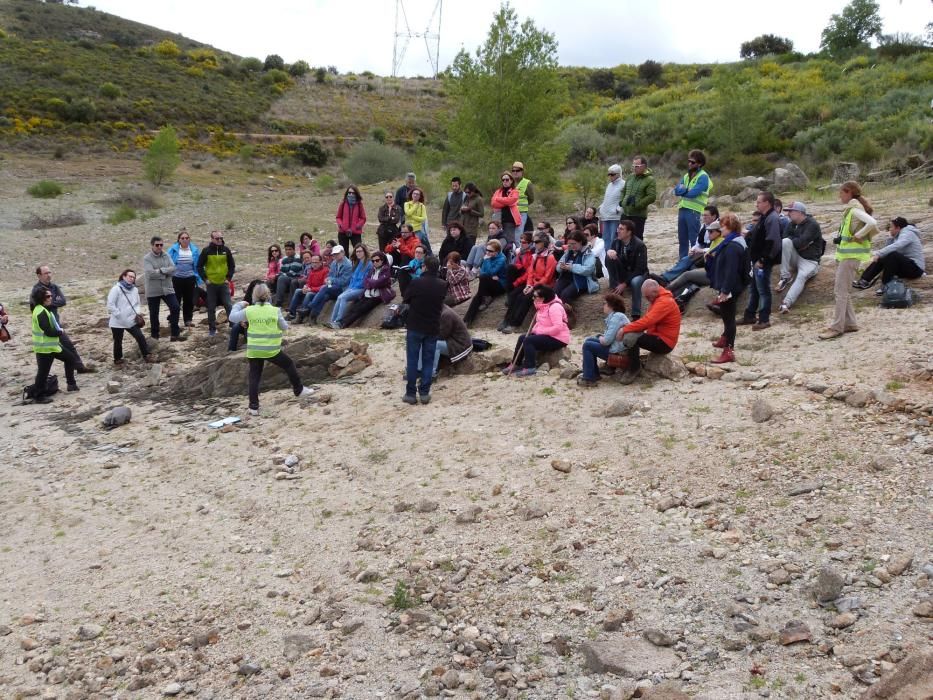 Visita de geólogos por Arribes