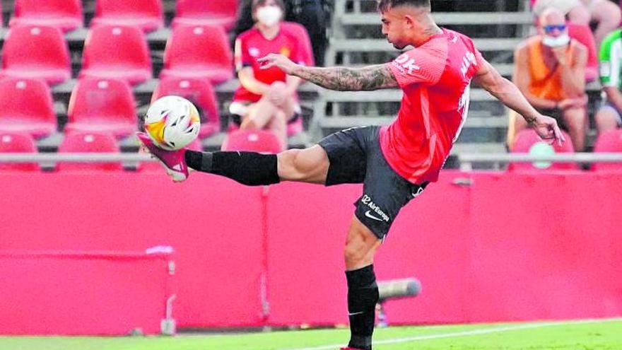 Bei Real Mallorca ist Pablo Maffeo auf der rechten Abwehrseite gesetzt.  | FOTO: RCD