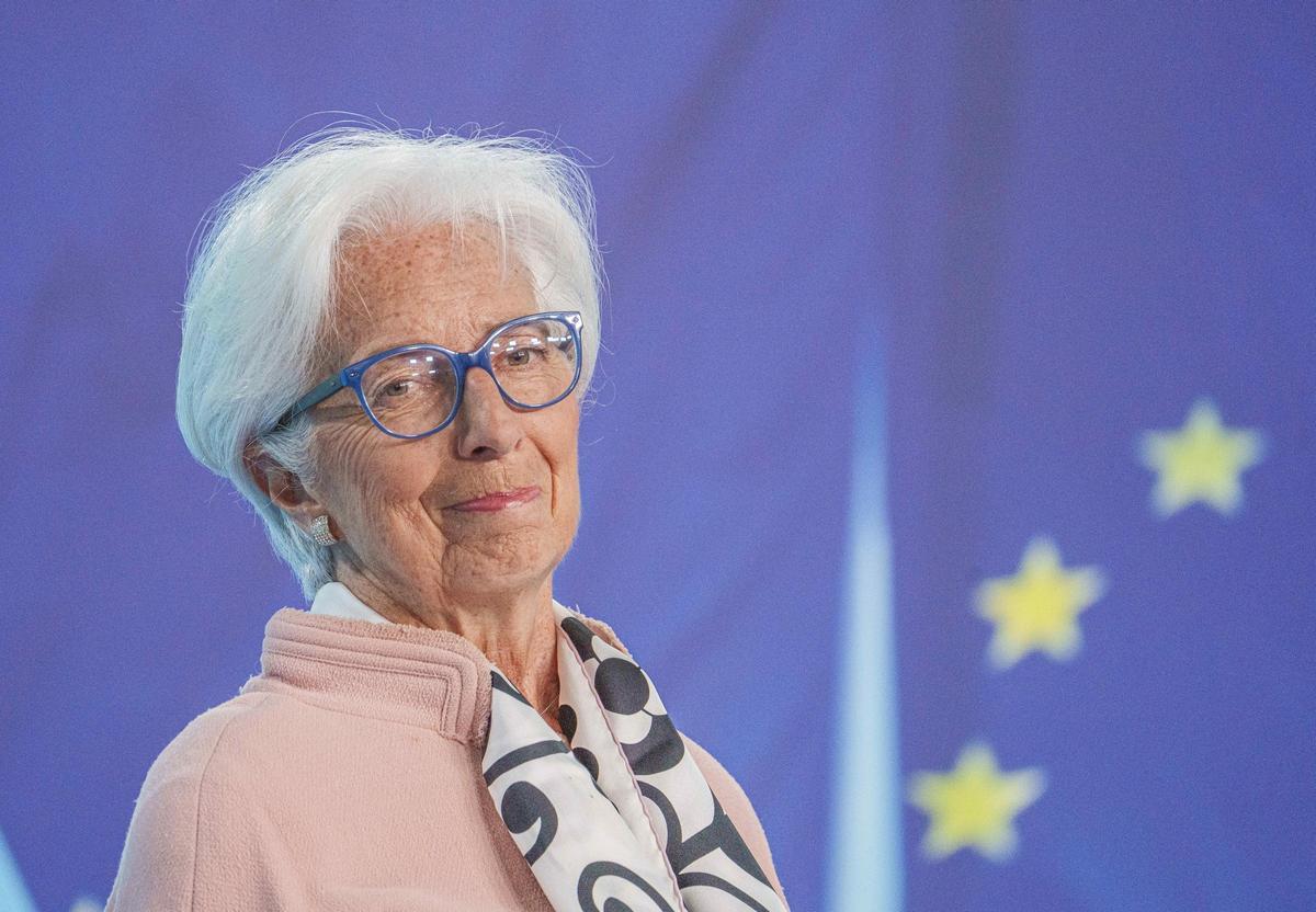 Archivo - 17 April 2025, Hesse, Frankfurt_Main: Christine Lagarde, President of the European Central Bank (ECB), addresses journalists regarding the central bank's latest interest rate decision. The European Central Bank (ECB) on Thursday cut its benchmar