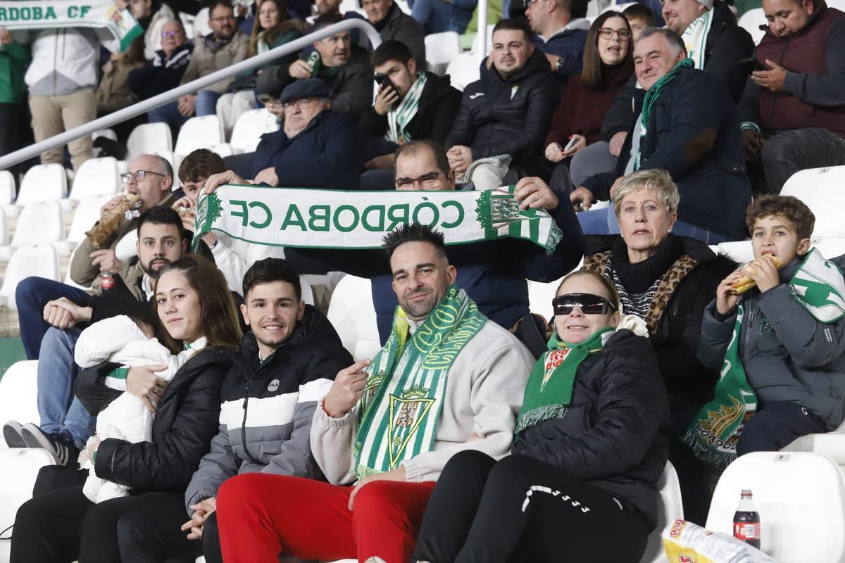 Córdoba CF-Real Valladolid | Las imágenes de la afición en El Arcángel