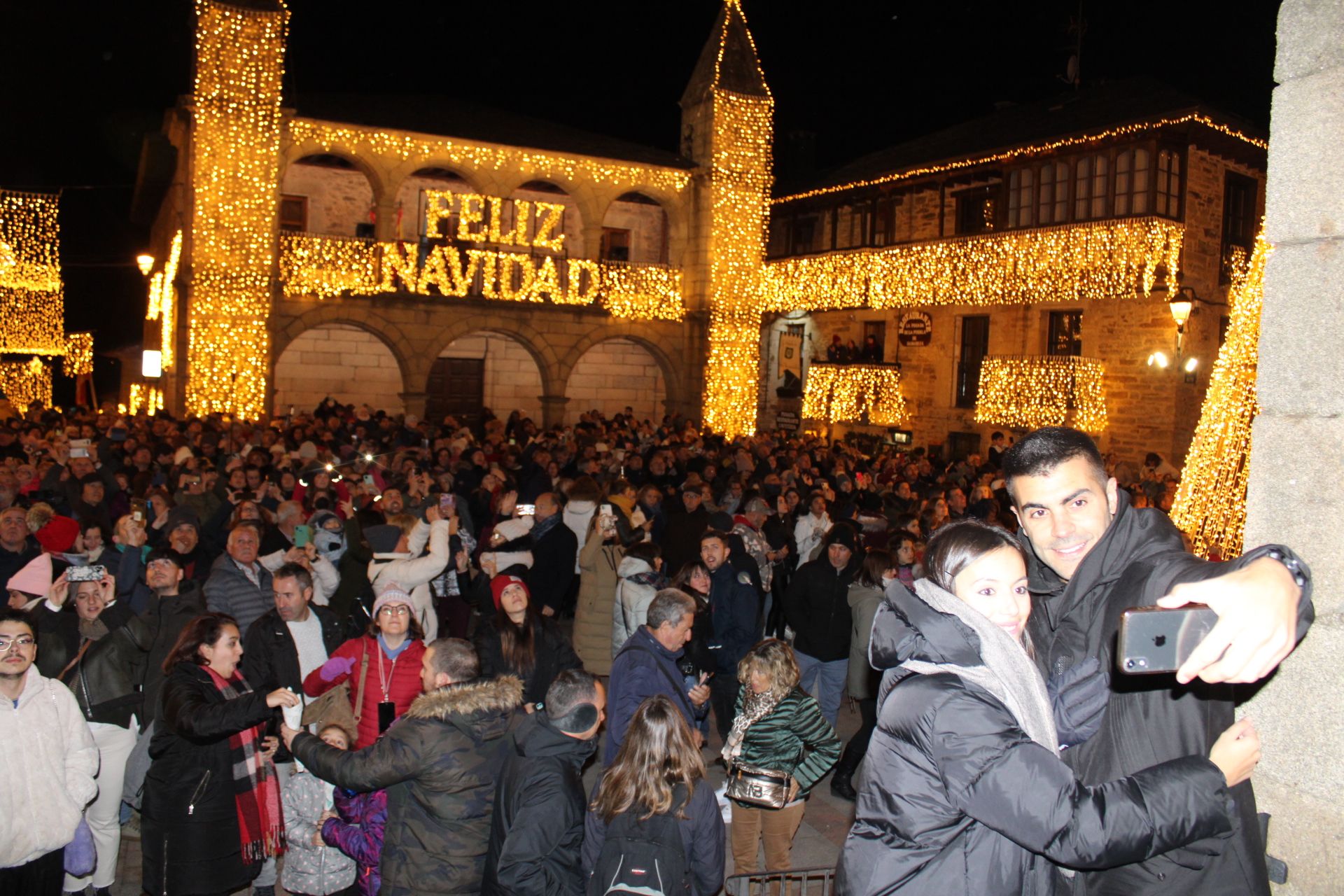 Encendido de las luces navideñas en Puebla de Sanabria