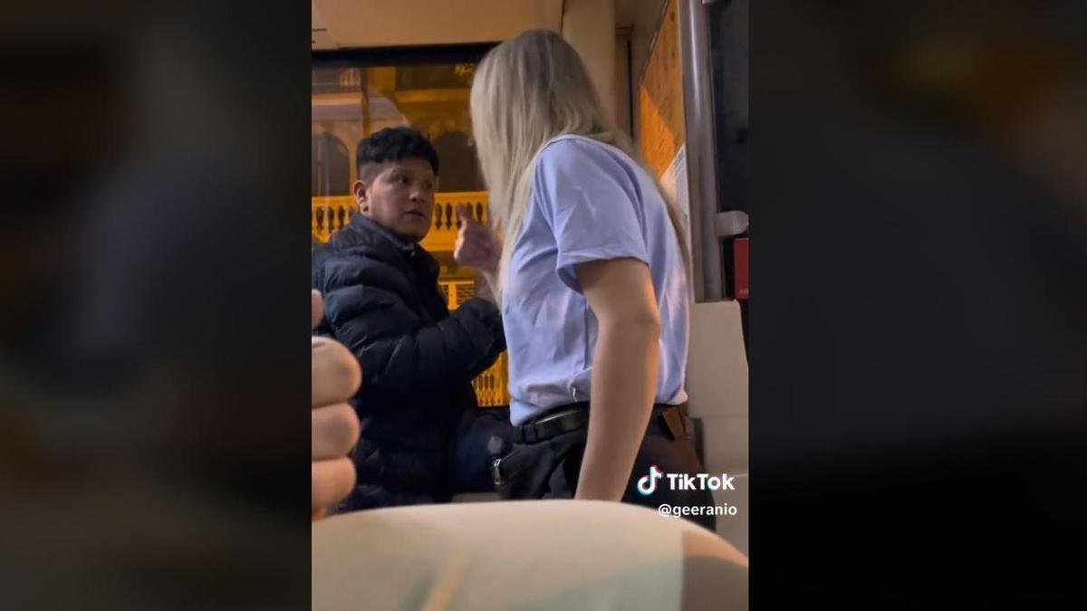 VÍDEO | Una conductora de autobús echa a un hombre por sexualizarla: "Te he pedido que te calles"