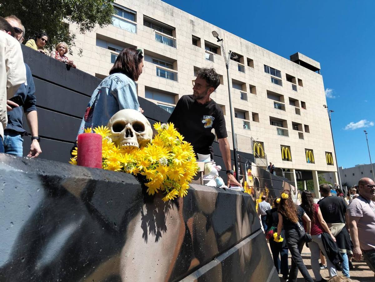 Fotogalería | Las imágenes de la jornada en Plasencia en homenaje a Robe Fotogalería | Las imágenes de la jornada en Plasencia en homenaje a Robe
