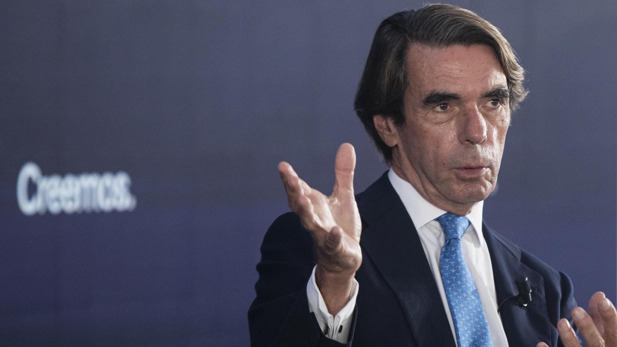 Aznar: “España no es un Estado plurinacional ni la madre que los parió”