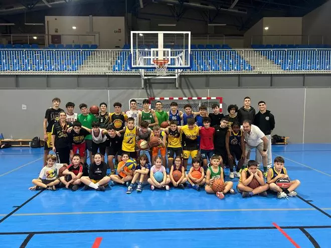 Entrenamiento del Club Baloncesto Siero