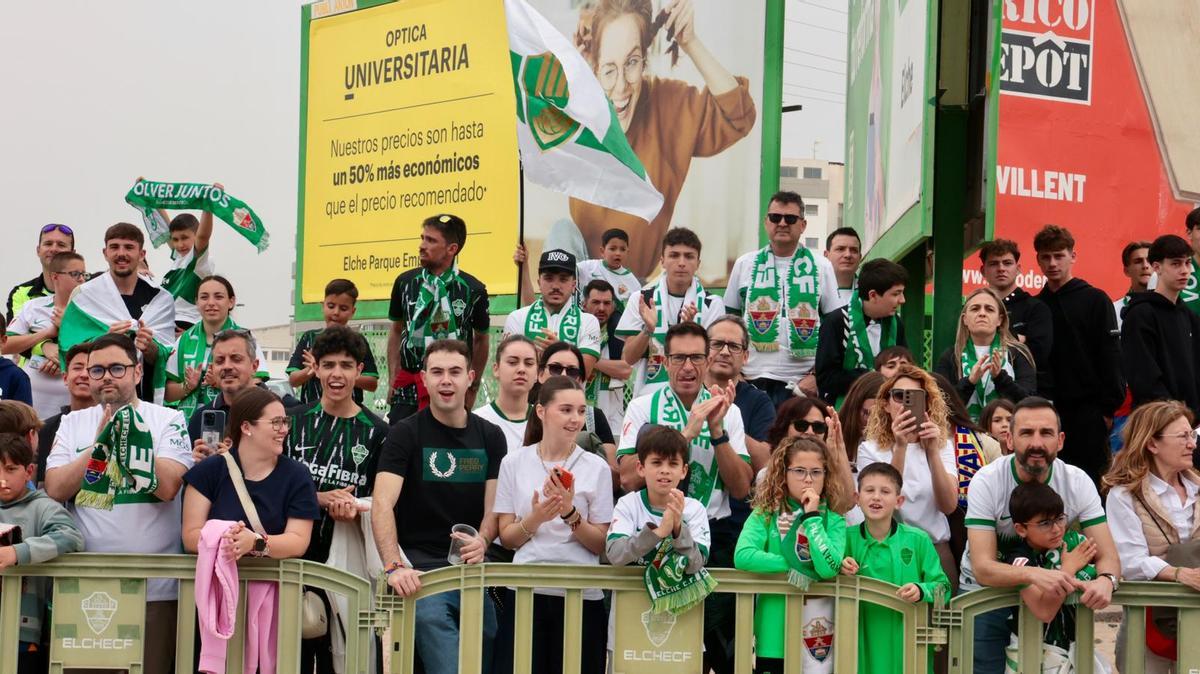 La afición se prepara para el derbi Elche CF - Valencia CF