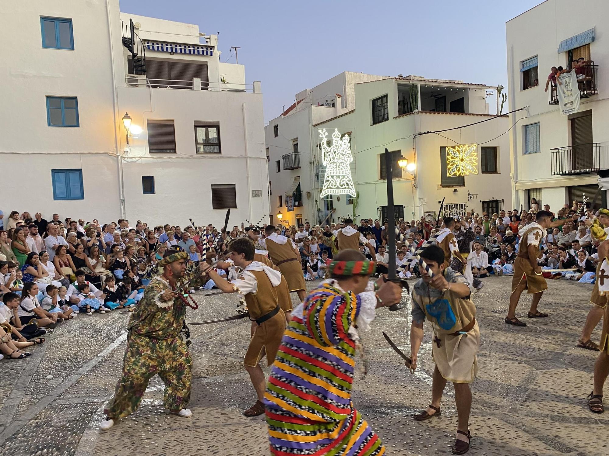 Fotos de los actos del día de la patrona en las fiestas de Peñíscola