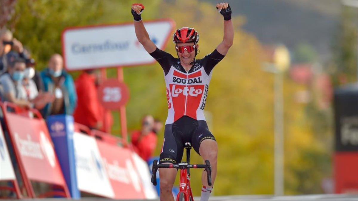 Wellens celebra su victoria en la quinta etapa de la Vuelta