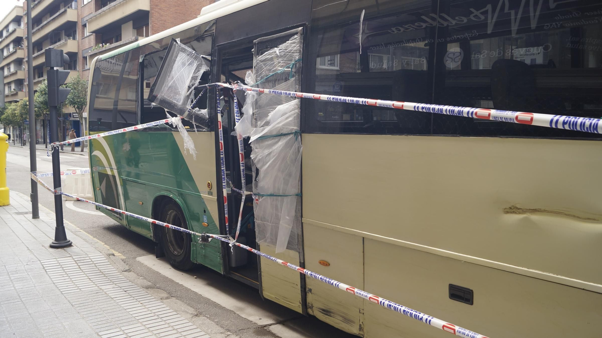 GALERÍA | Así ha quedado el autobús interceptado este domingo en La Amargura