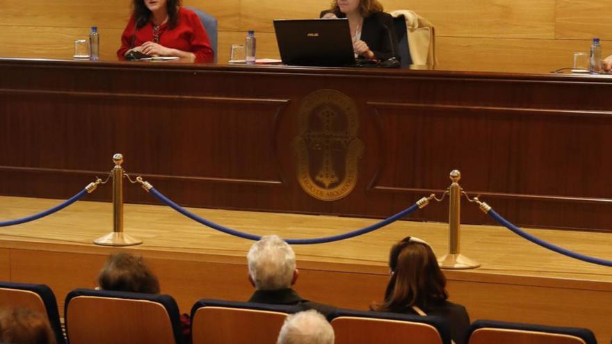 Otilia Requejo diserta sobre el Reino Astur | FERNANDO RODRÍGUEZ