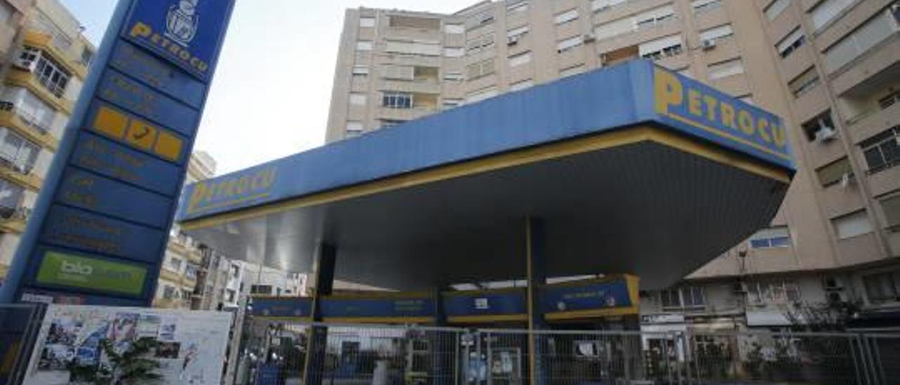 La Fiscalía investiga la demora en descontaminar la gasolinera de Alzira