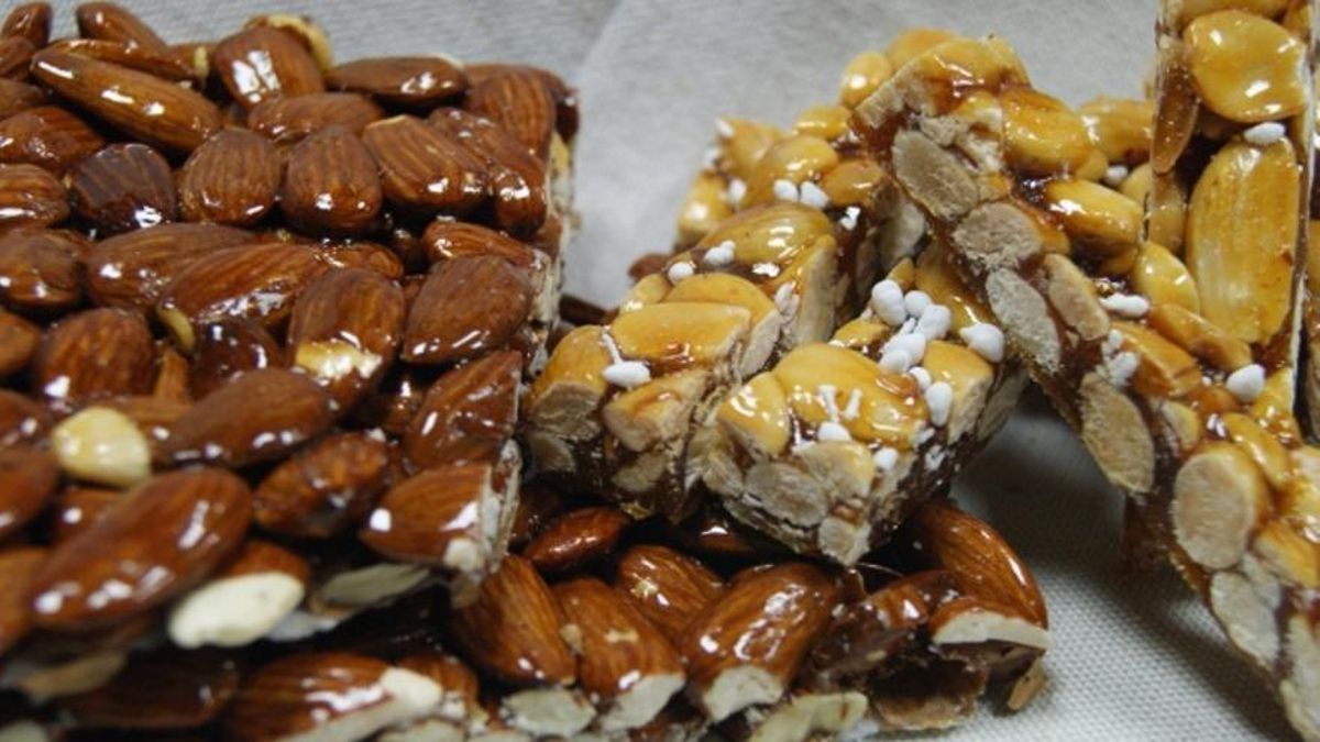 Guirlache tradicional elaborado en una pastelería