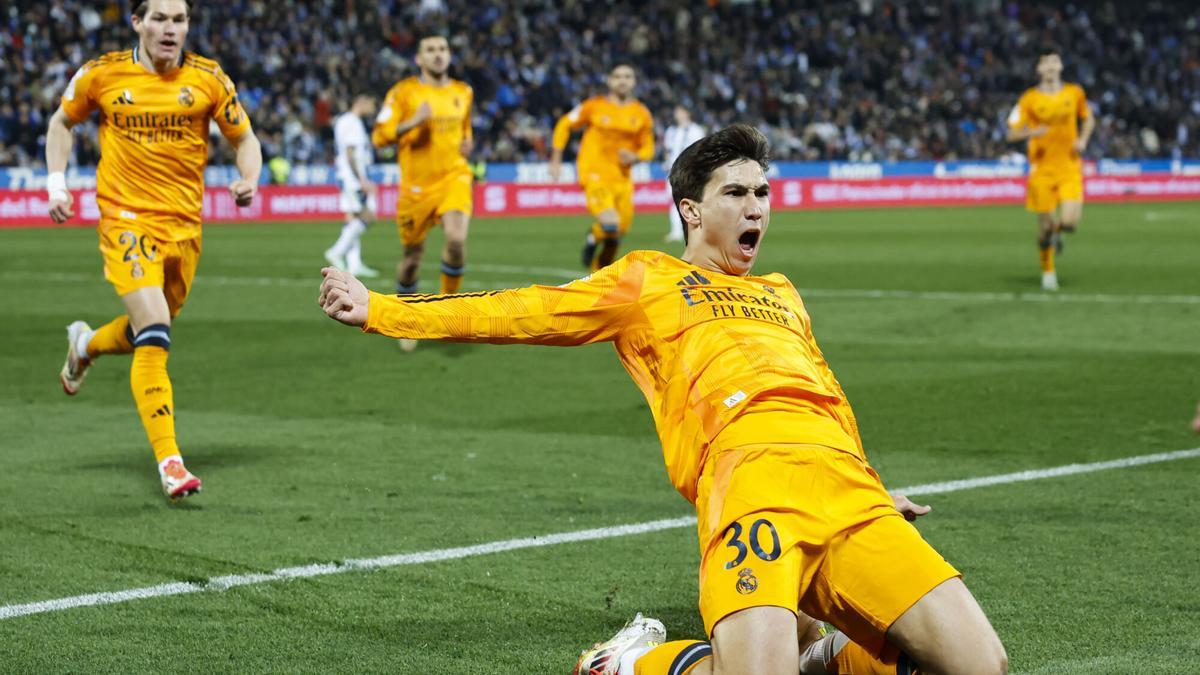 Gonzalo García celebra el gol de la victoria del Real Madrid ante el Leganés en Copa en Butarque