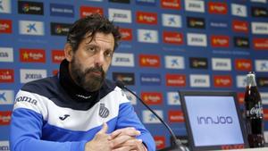 Quique Sánchez Flores, en una rueda de prensa del Espanyol.