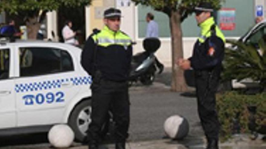 La policía local homologa su uniforme con el resto