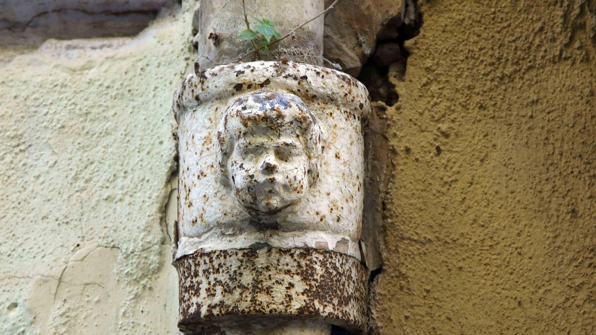Descubre las "Caras del agua" en las fachadas del centro histórico de València