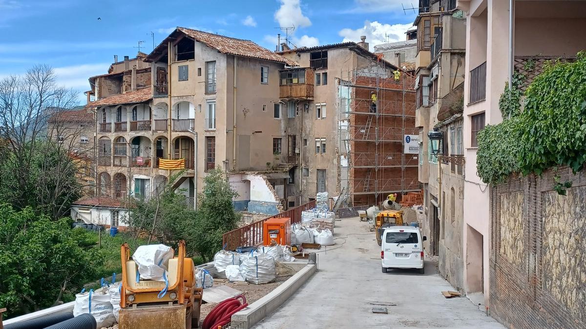Estat de les obres al carrer Harmonia de Berga, dimarts passat