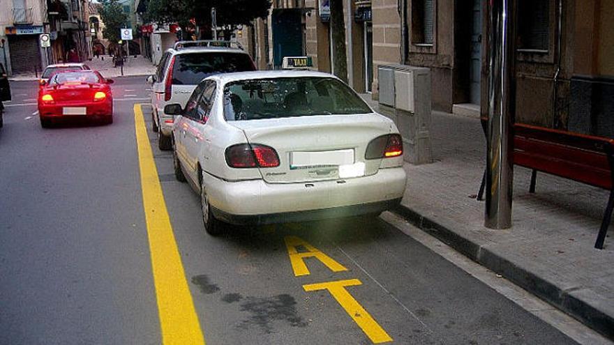 La parada de taxis al passeig Indústria.