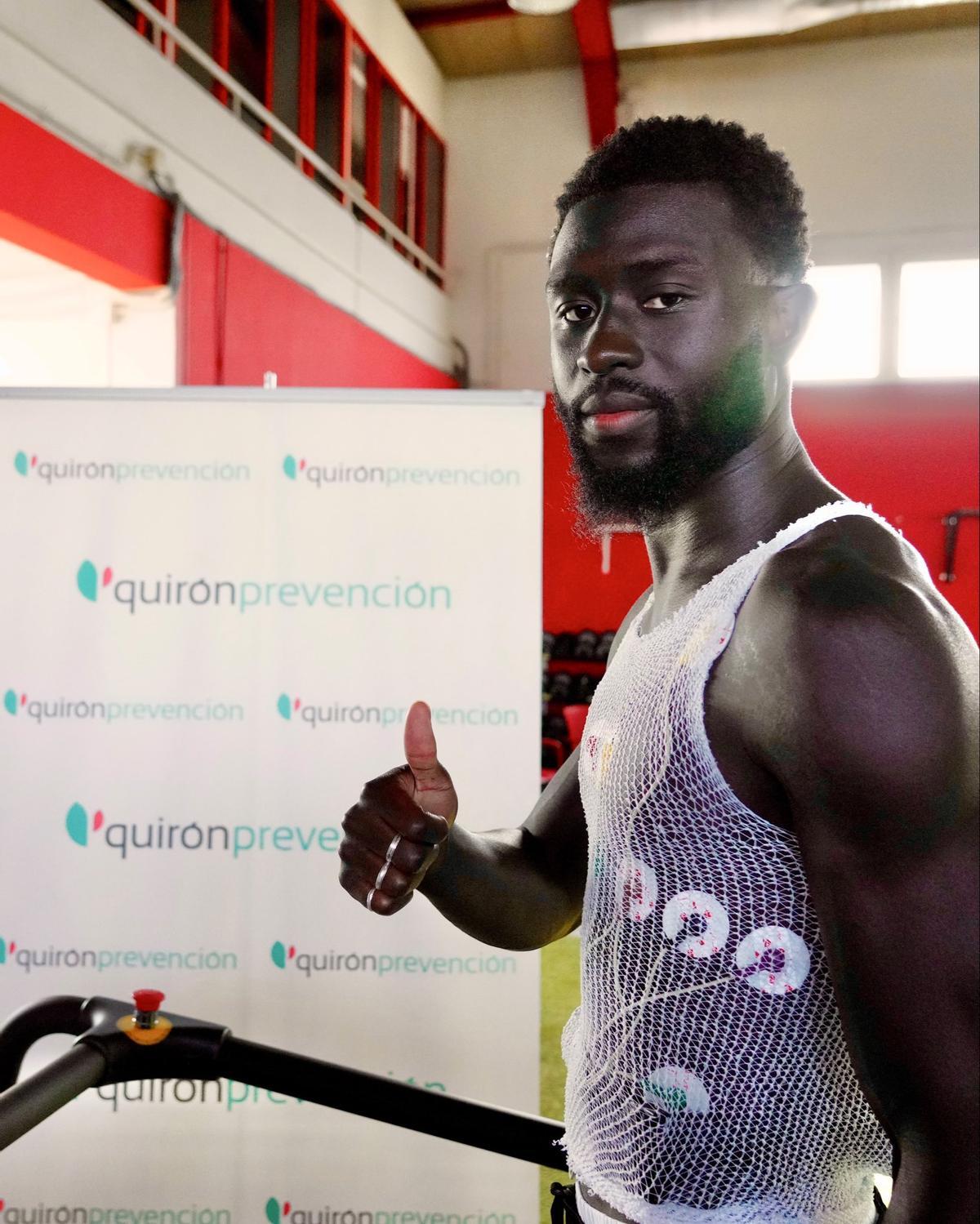 Arouna Sangante, nuevo fichaje del Sevilla FC, pasa el reconocimiento médico con el club en pretemporada